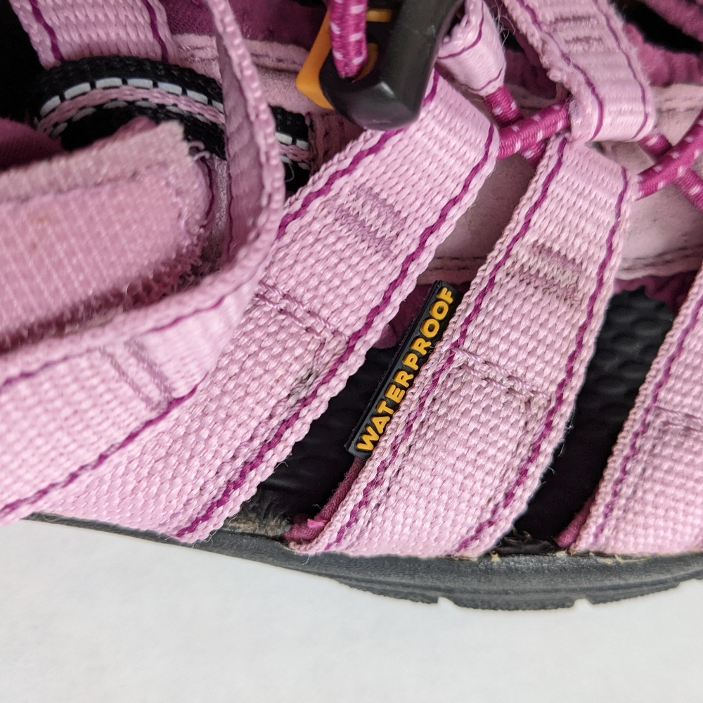 Keen waterproof hiking sandals - Picture 6 of 9